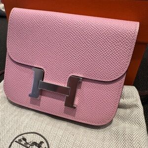 Hermes Constance slim Wallet/belt bag
100% authentic